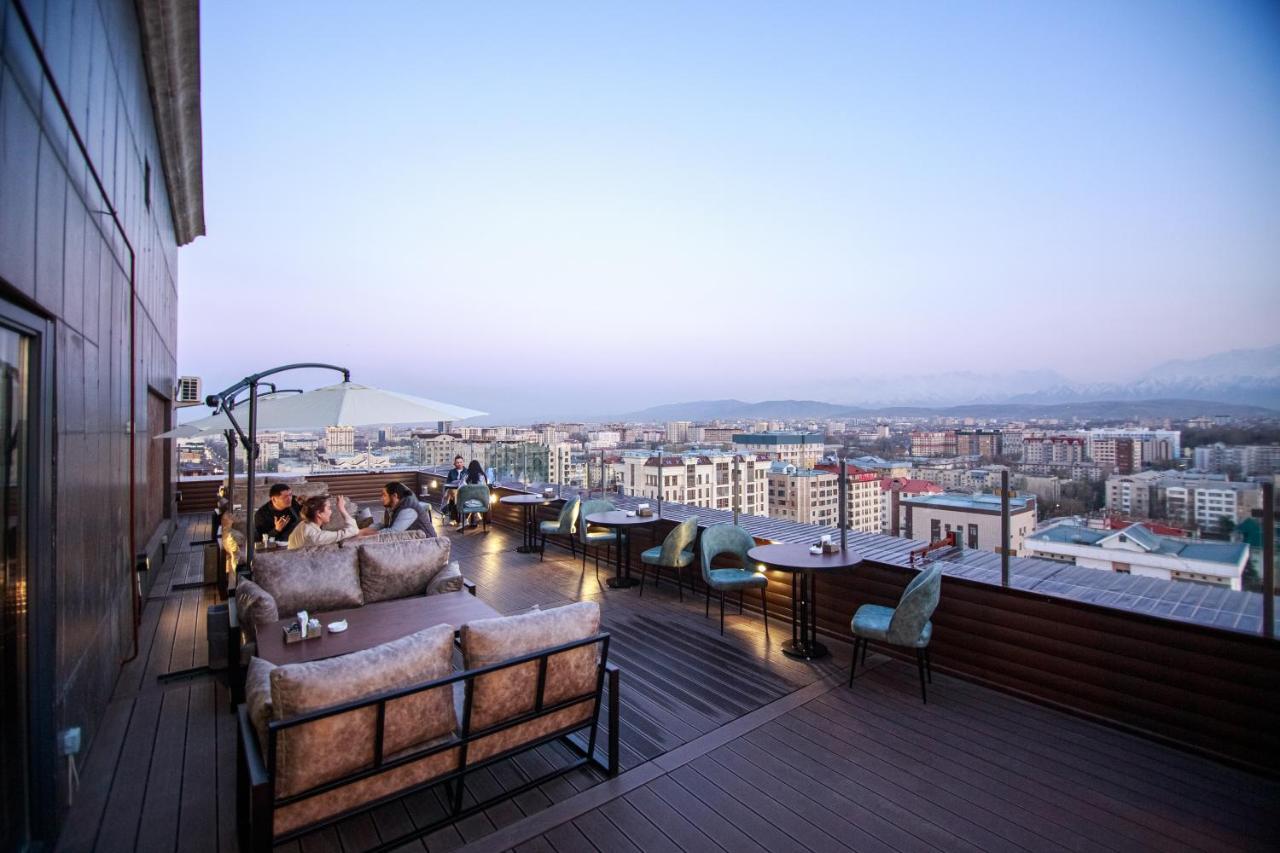 Terrasse Hotel & Bar Бишкек Екстериор снимка